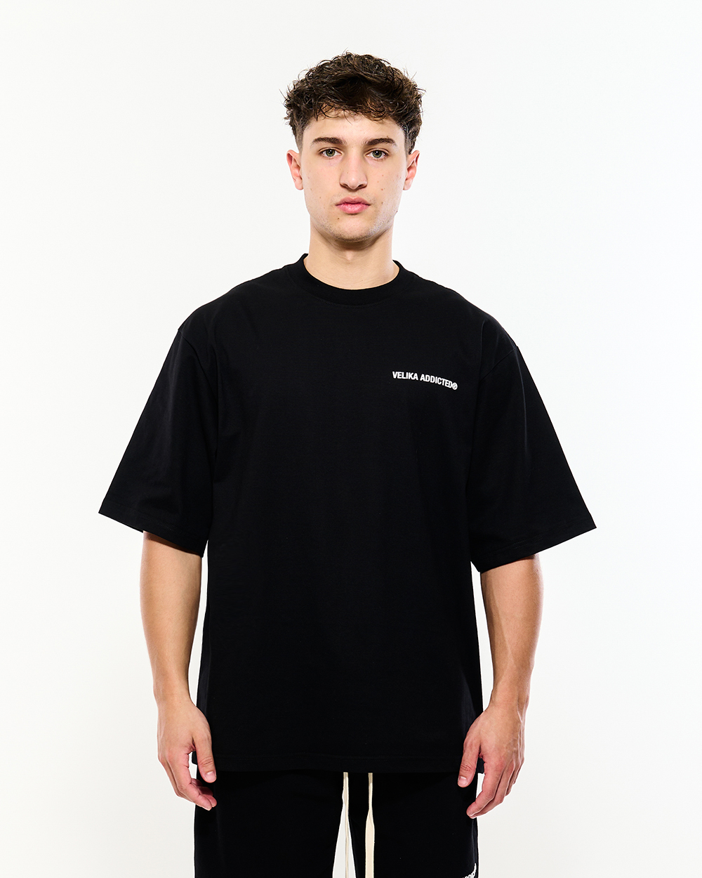 “Logo” Oversize T-Shirt [Black] – Velika Clothing